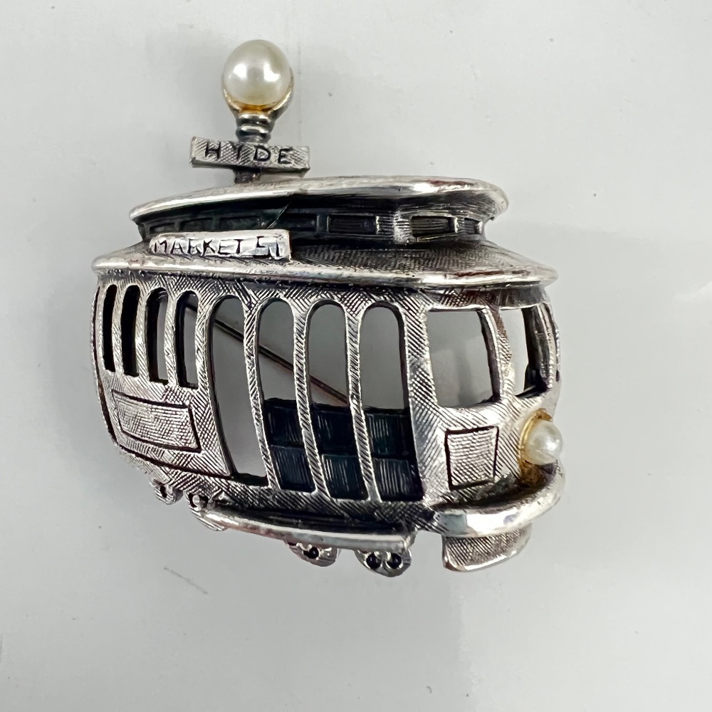 Vintage ‘Streetcar’ brooch silver tone tone faux pearls 1960 by Tortolani